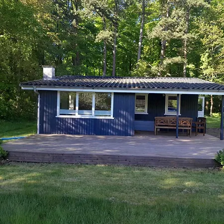 Charming Summer House On Natural Grounds بيت للعطل هالس